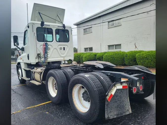 2018 FREIGHTLINER/MERCEDES CASCADIA 125