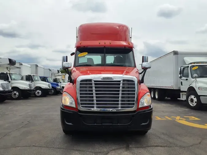 2017 FREIGHTLINER CASCADIA 125