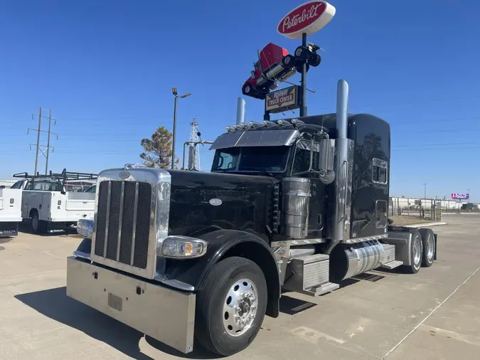 2024 Peterbilt 389