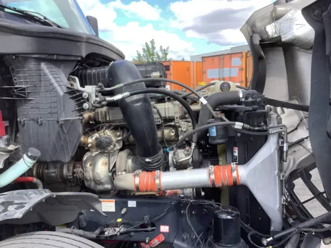 2022 Freightliner Cascadia 126