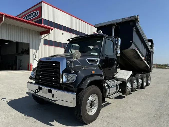 2018 Freightliner 114SD