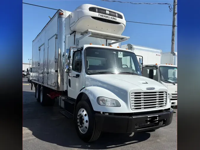2016 FREIGHTLINER M2 100