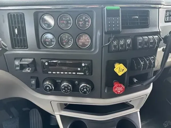 2023 Peterbilt 579