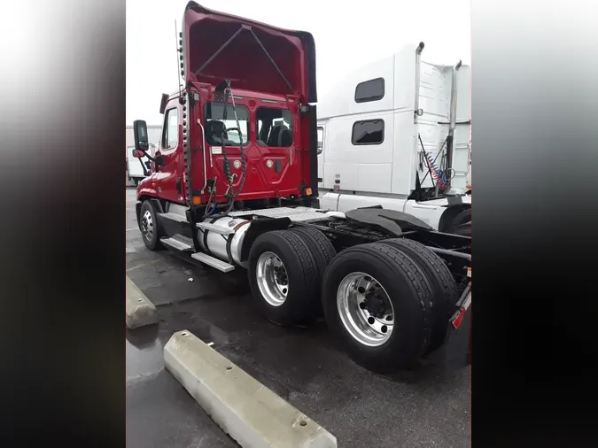 2017 FREIGHTLINER/MERCEDES CASCADIA 125