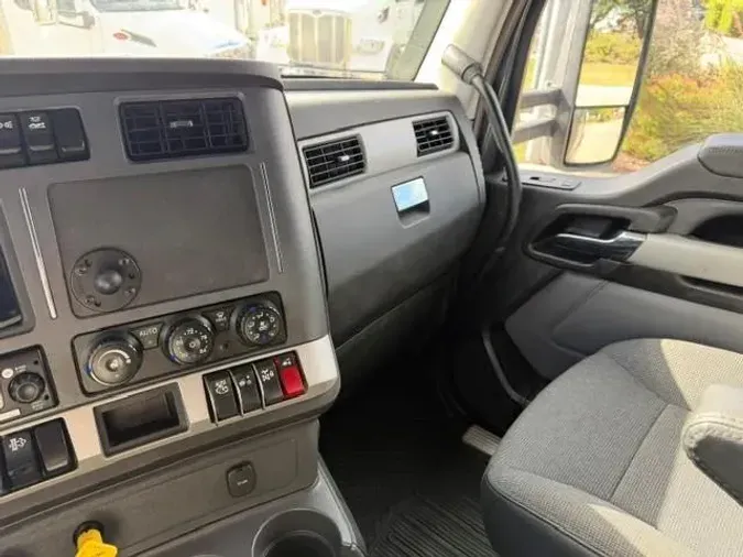 2023 Kenworth T680