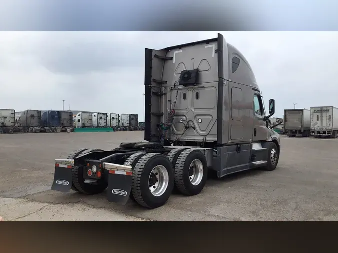 2021 Freightliner Cascadia