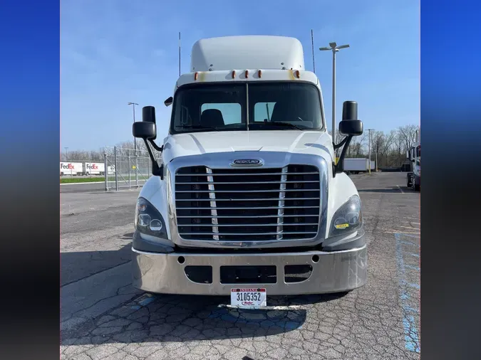 2017 FREIGHTLINER/MERCEDES CASCADIA 125