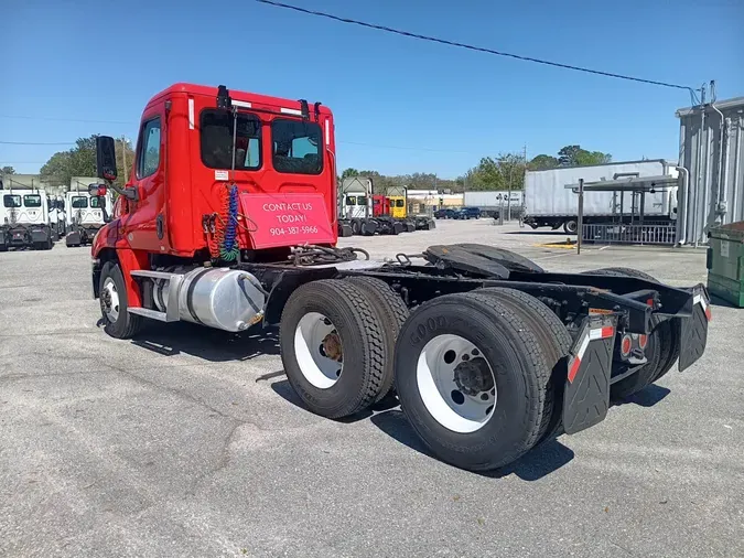 2019 FREIGHTLINER/MERCEDES CASCADIA 125