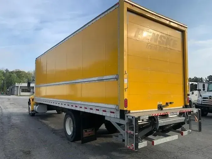 2018 International 4300-4X2