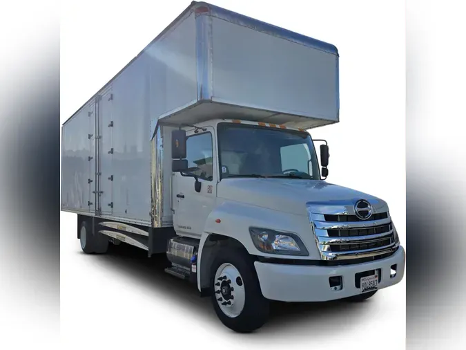 2020 Hino 268A88d15c944f98f0df921c80b0a33494a3