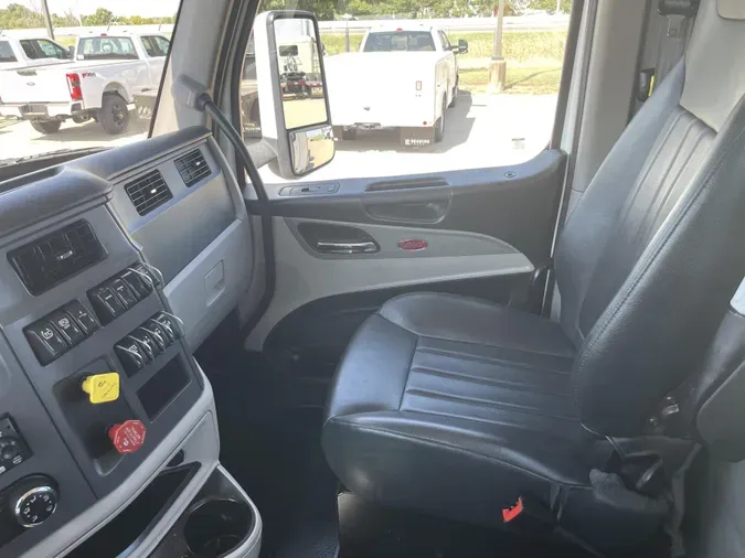2022 Peterbilt 567