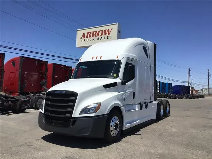 2021 FREIGHTLINER CA126