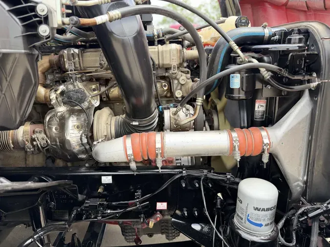 2023 Freightliner Cascadia88d955b4d5a5aad5e1e3f77dd4051e6c