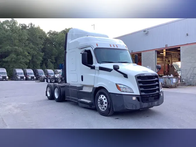2020 Freightliner Cascadia 12688dc72db204471e9fe78b65800b47ac9