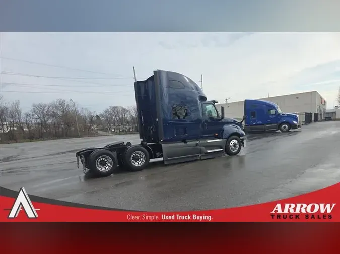 2021 INTERNATIONAL LT