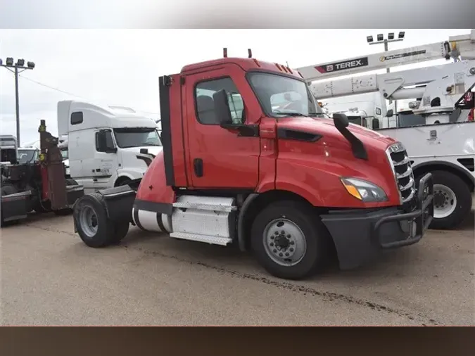 2021 FREIGHTLINER CASCADIA 11688e09f64614bbe730fede704c5d79ec9