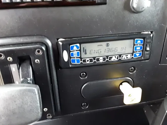 2020 NAVISTAR INTERNATIONAL MV607 (4X2)