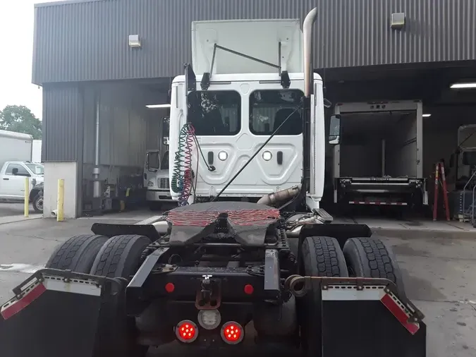2018 FREIGHTLINER CASCADIA 113