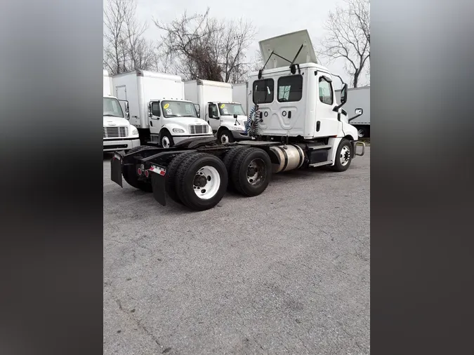 2019 FREIGHTLINER/MERCEDES NEW CASCADIA PX12664