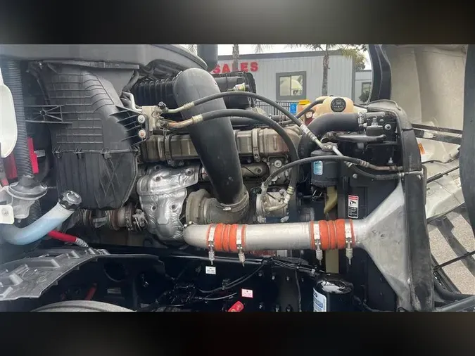 2020 FREIGHTLINER CA126