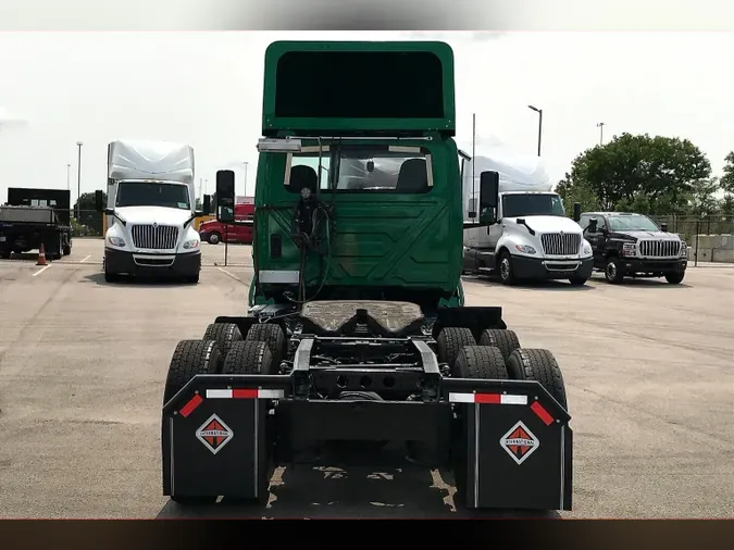 2019 INT LT625 6x4