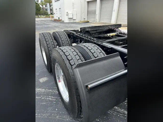 2020 International LT625