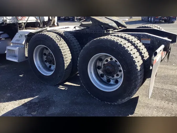 2021 Freightliner Cascadia 12688ee423c6a5e7228588d94c9652a72c2