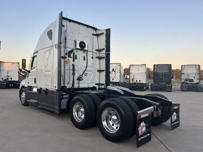 2021 Freightliner Cascadia
