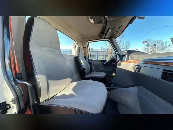 2020 INTERNATIONAL RH613