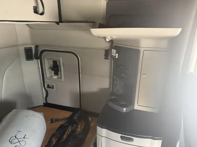 2022 Peterbilt 579