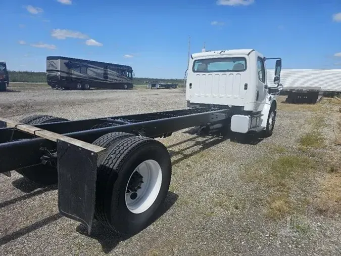2007 FREIGHTLINER BUSINESS CLASS M2 106