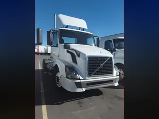 2016 VOLVO VNL42TRACTOR