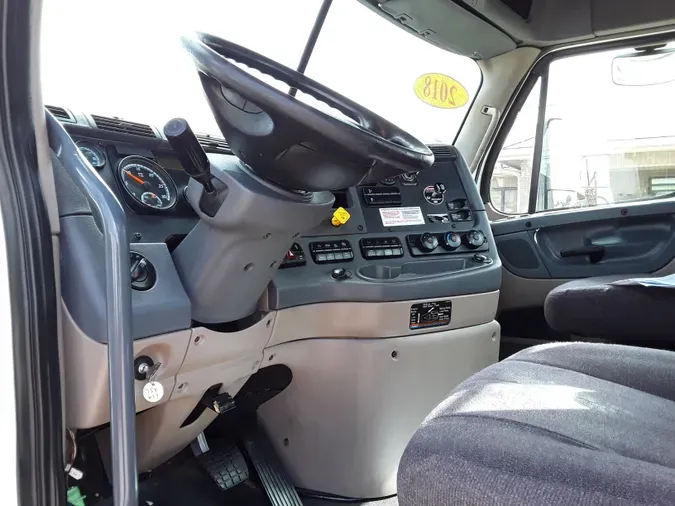 2018 FREIGHTLINER/MERCEDES CASCADIA 113