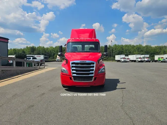 2019 FREIGHTLINER NEW CASCADIA 116