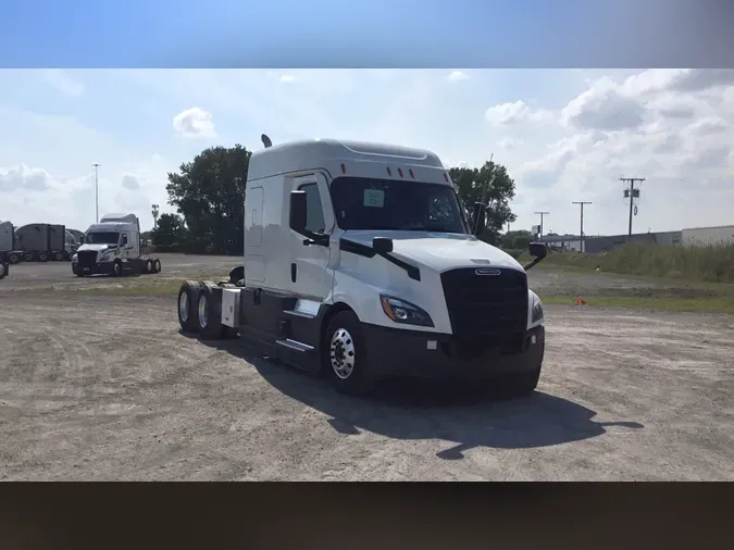 2021 Freightliner Cascadia 1268903ff9cfc48cd65bcf2481b93b8d668