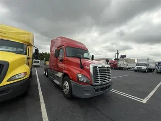 2017 FREIGHTLINER CASCADIA EVOLUTION