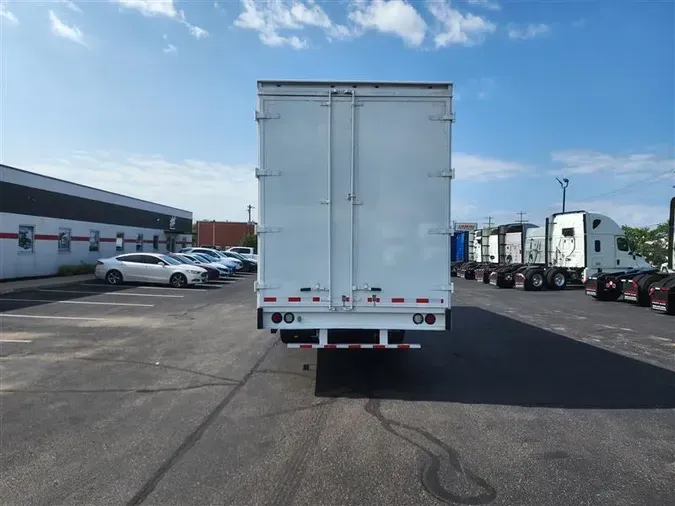 2020 FREIGHTLINER M2-106