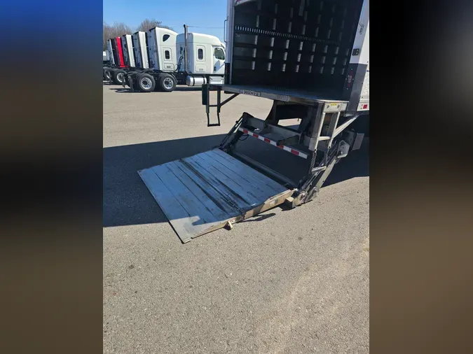 2019 FREIGHTLINER/MERCEDES M2 106