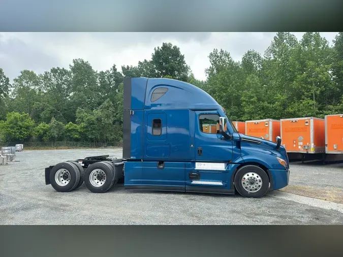 2024 Freightliner Cascadia