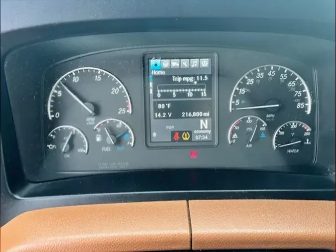 2023 Freightliner Cascadia 126