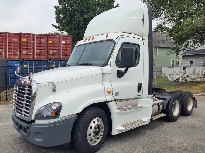 2019 FREIGHTLINER/MERCEDES CASCADIA 1258913fcbeec4c96dde21bde0d1561ccad