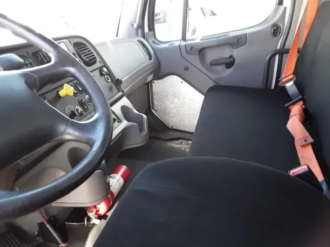 2018 FREIGHTLINER/MERCEDES M2 1068916a75cc82a68c0327c4f2238a8f7c2