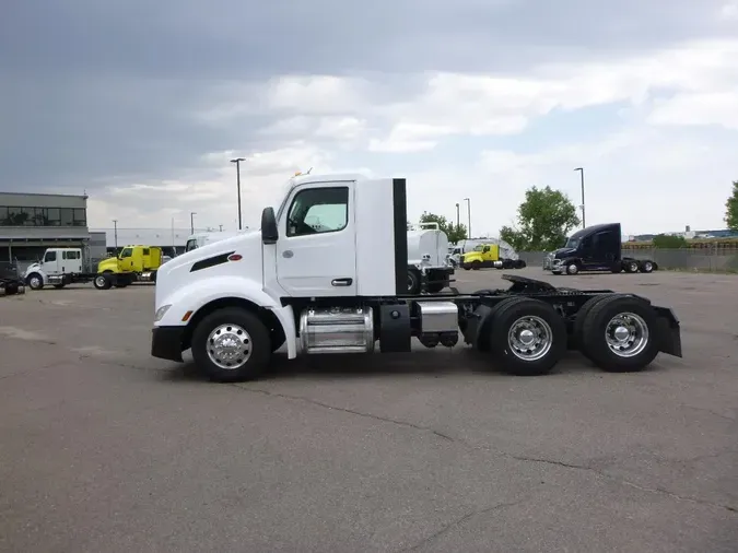 2023 Peterbilt 579