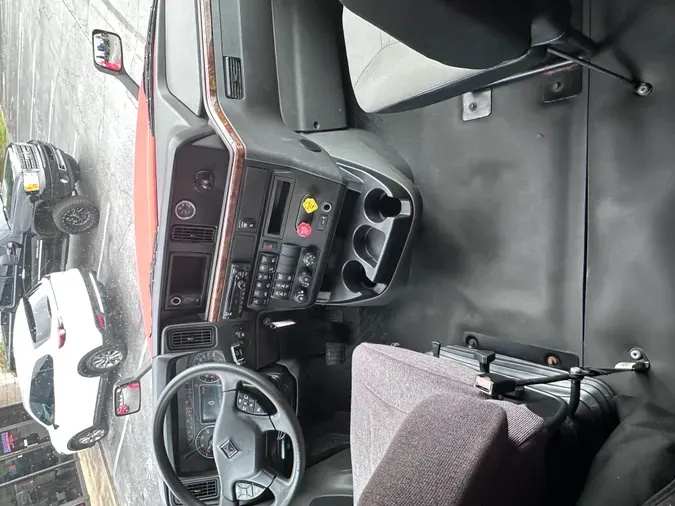 2020 INTERNATIONAL LT625