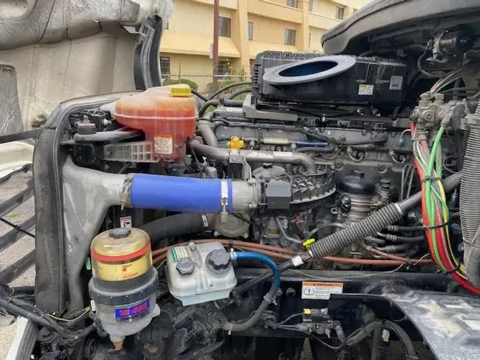 2020 Freightliner Cascadia