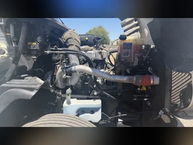 2019 NAVISTAR INTERNATIONAL LT625 DAYCAB T/A892352f1214014adc8f7d91745e11bf5