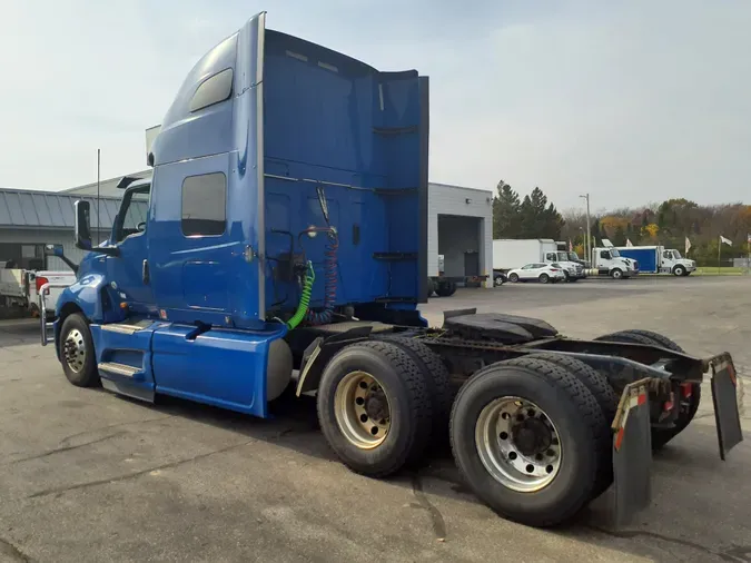 2020 NAVISTAR INTERNATIONAL LT625 SLPR CAB