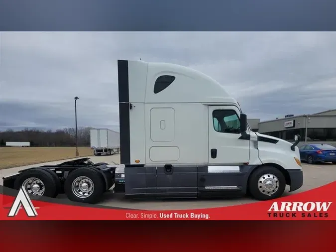 2020 FREIGHTLINER CA126