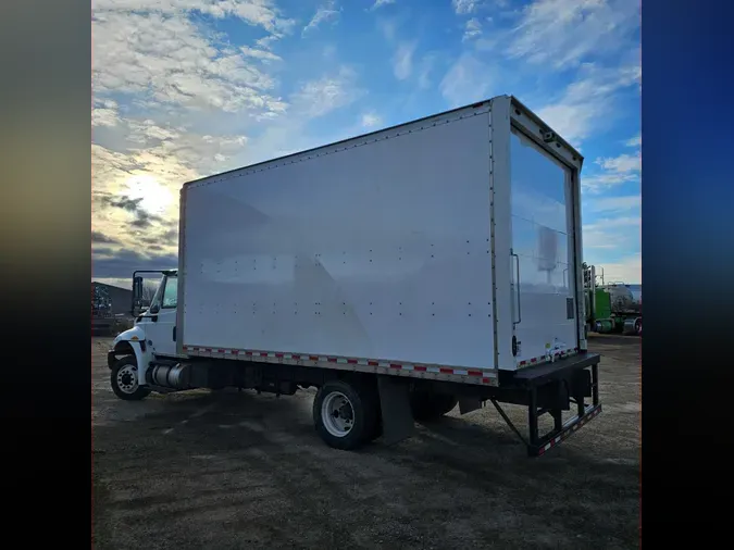 2019 NAVISTAR INTERNATIONAL 4300 LP