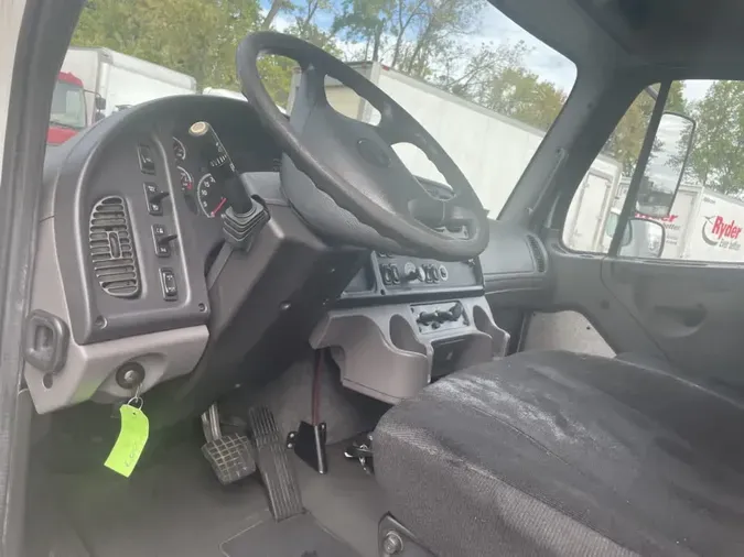 2018 FREIGHTLINER/MERCEDES M2 106